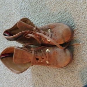 1095 Tommy Hilfiger women's shoes